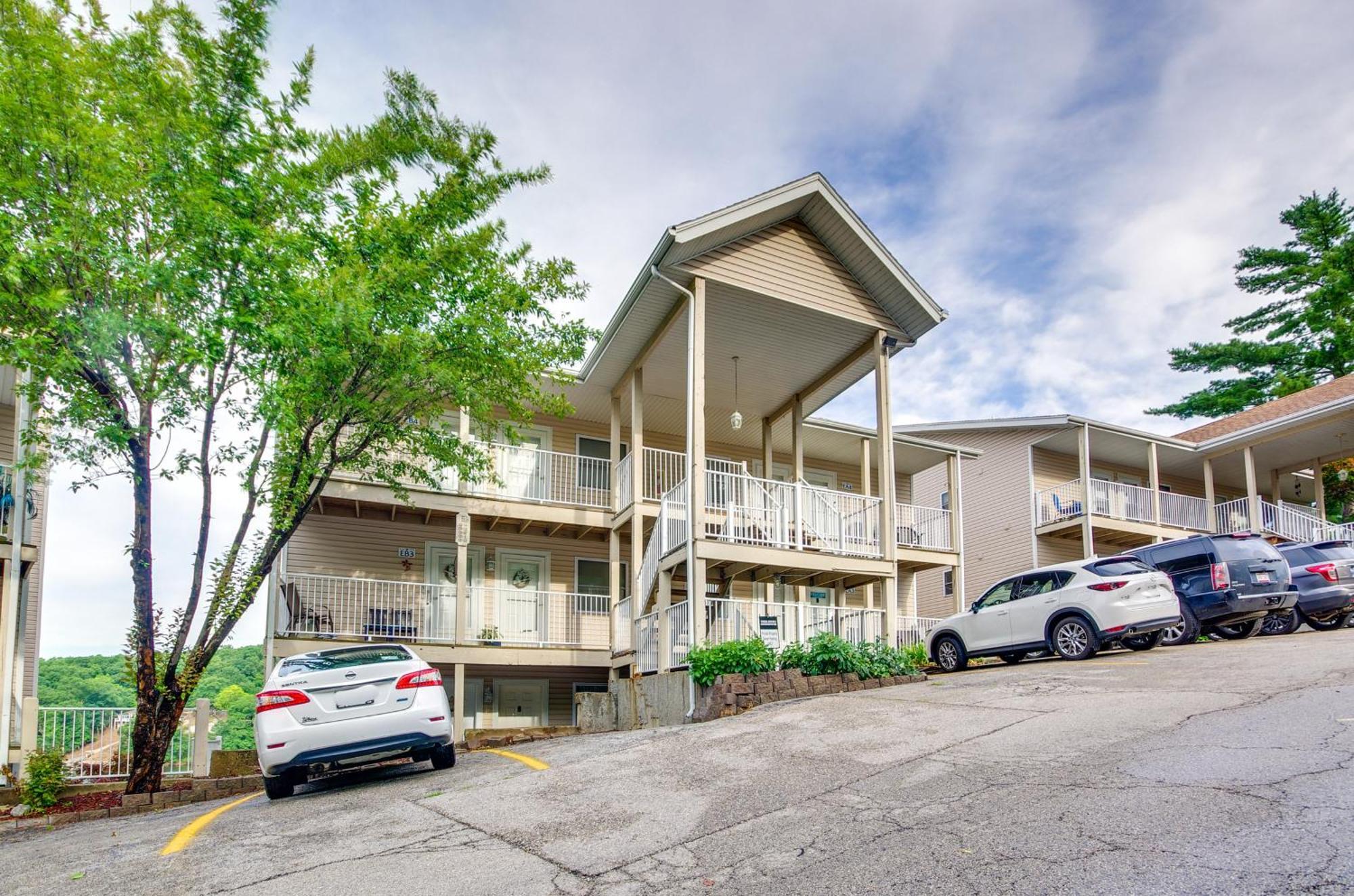 Cozy Lake Ozark Condo Rental With Grill, Pool Access Exterior foto